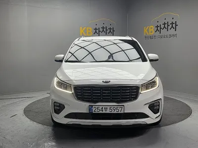 Kia Canival 2020, 121965 км, за 12228.99 USD