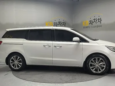 Kia Canival 2020, 121965 км, за 12228.99 USD