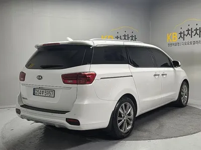 Kia Canival 2020, 121965 км, за 12228.99 USD