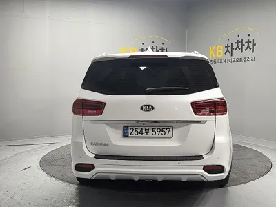 Kia Canival 2020, 121965 км, за 12228.99 USD - фото 6