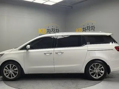 Kia Canival 2020, 121965 км, за 12228.99 USD - фото 8