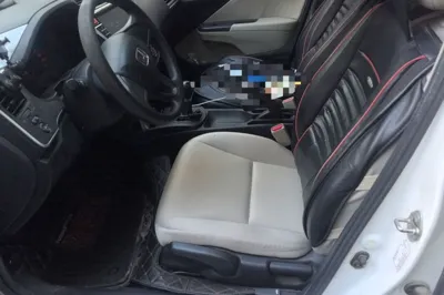 Honda City 2015, 81300 км, за 4087 USD - фото 8