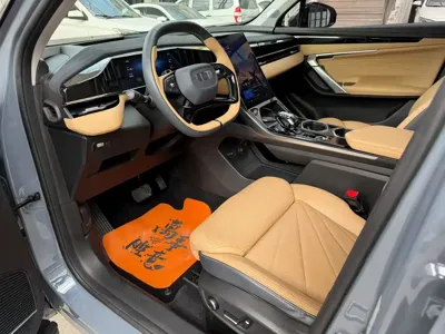 Geely Boyue L 2022, 50000 км, за 10951.32 USD