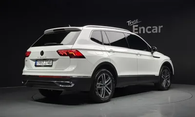 Volkswagen Tiguan 2024, 4640 км, за 130100.3 USD