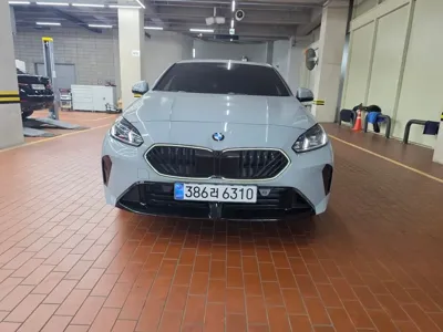 BMW 2-Series 2025, 4015 км, за 24744.41 USD