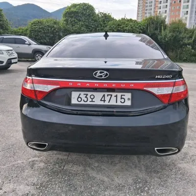 Hyundai Grandeur 2014, 246359 км, за 1947.88 USD