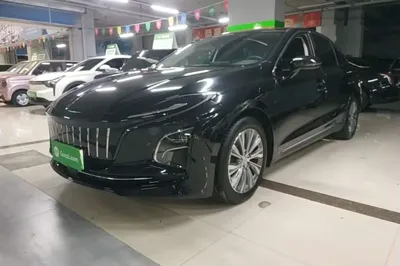 Hongqi E-QM5 · 2022 год