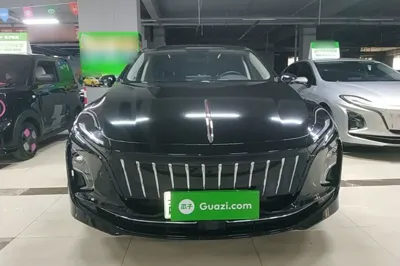 Hongqi E-QM5 2022, 23700 км, за 12401 USD