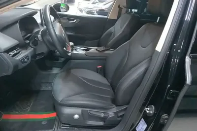 Hongqi E-QM5 2022, 23700 км, за 12401 USD - фото 22