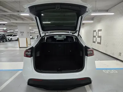 Tesla Model Y 2021, 48056 км, за 26585.27 USD - фото 6