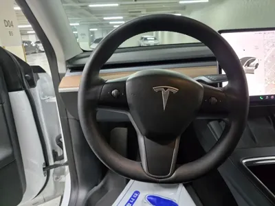 Tesla Model Y 2021, 48056 км, за 26585.27 USD - фото 9