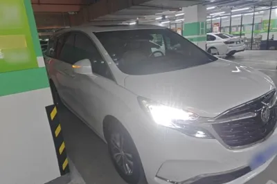 Buick GL8 2022, 31300 км, за 28842 USD