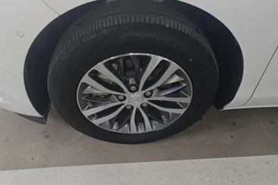 Buick GL8 2022, 31300 км, за 28842 USD - фото 9