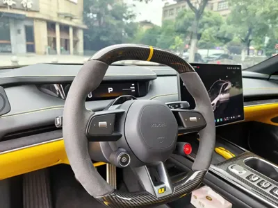 Xiaomi SU7 Ultra 2025, 17000 км, за 60322.18 USD - фото 24