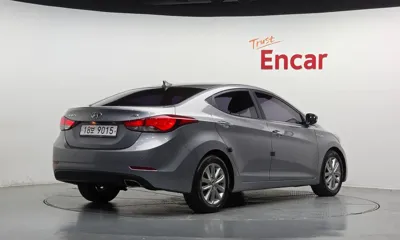 Hyundai Avante 2014, 124666 км, за 2921.1 USD
