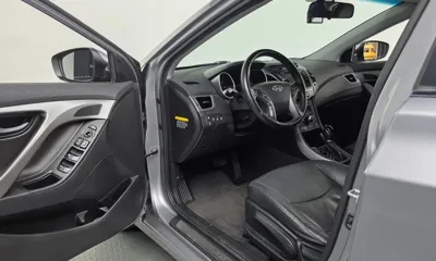 Hyundai Avante 2014, 124666 км, за 2894.88 USD - фото 10