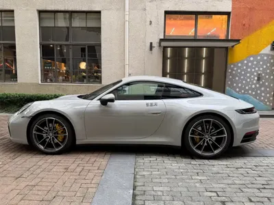 Porsche 911 2023, 8800 км, за 139608.83 USD