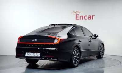 Hyundai Sonata 2020, 117950 км, за 11430.46 USD