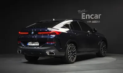 BMW X6 2025, 7989 км, за 79755.81 USD