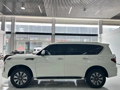 Nissan Patrol 2020, 75000 км, за 27261.64 USD