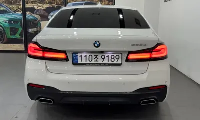BMW 5-Series 2022, 28604 км, за 28623.5 USD
