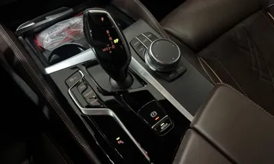 BMW 5-Series 2022, 28604 км, за 28623.5 USD - фото 9