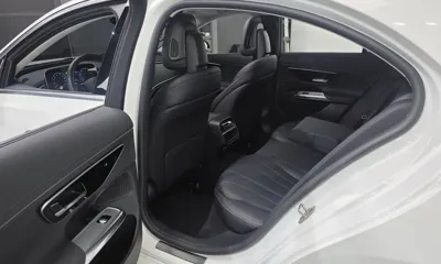 Mercedes-Benz E-Class 2024, 31782 км, за 35179.17 USD - фото 11