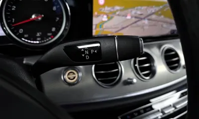 Mercedes-Benz E-Class 2018, 132026 км, за 12228.99 USD - фото 9