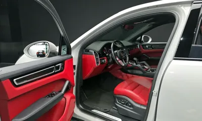 Porsche Cayenne 2022, 45884 км, за 72672.6 USD - фото 10