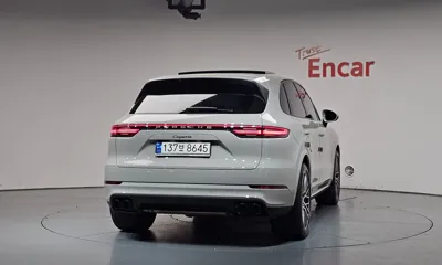 Porsche Cayenne 2023, 24210 км, за 74832.61 USD