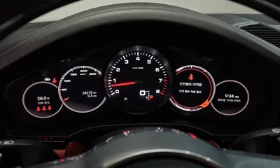 Porsche Cayenne 2023, 24210 км, за 74832.61 USD - фото 8