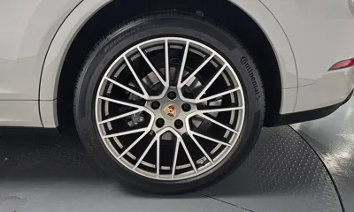 Porsche Cayenne 2023, 24210 км, за 74832.61 USD - фото 21