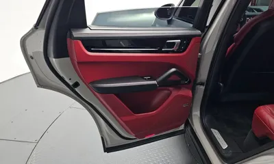 Porsche Cayenne 2023, 24210 км, за 74832.61 USD - фото 25
