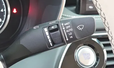 Genesis G70 2023, 75279 км, за 18970.72 USD - фото 20