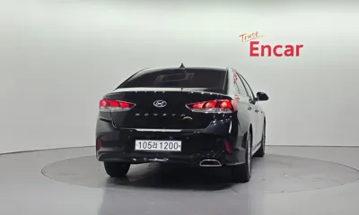 Hyundai Sonata 2019, 153062 км, за 5710.91 USD