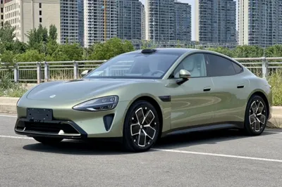 Xiaomi Auto SU7 · 2024 год