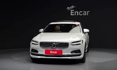 Volvo S90 2023, 36337 км, за 27349.08 USD