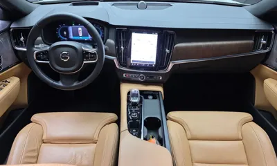 Volvo S90 2023, 36337 км, за 27349.08 USD - фото 7
