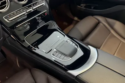 Mercedes-Benz GLC 2022, 19500 км, за 32353 USD - фото 31