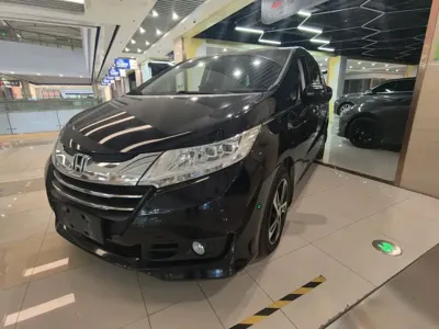 Honda Odyssey · 2016 год