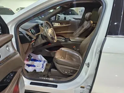 Lincoln MKX 2016, 70338 км, за 8205.33 USD - фото 10