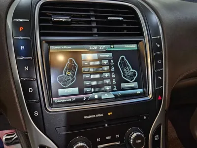 Lincoln MKX 2016, 70338 км, за 8205.33 USD - фото 16