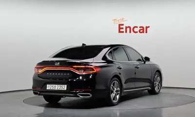 Hyundai Grandeur 2018, 57664 км, за 10927.14 USD