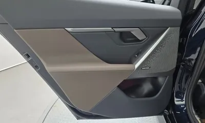BMW 5-Series 2025, 21171 км, за 43974.01 USD - фото 25