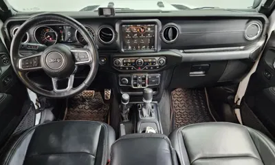 Jeep Wrangler 2023, 19092 км, за 36482.1 USD - фото 7
