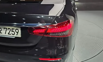 Mercedes-Benz E-Class 2023, 40211 км, за 27687.31 USD - фото 23