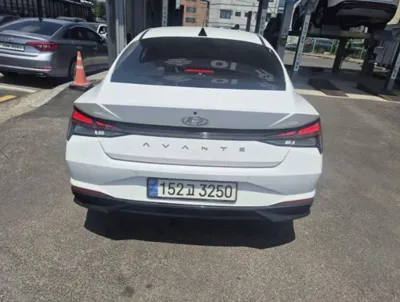 Hyundai Avante 2023, 46922 км, за 14178.81 USD