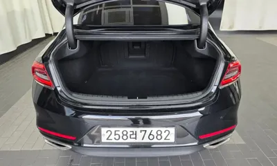 Hyundai Grandeur 2019, 135562 км, за 8255.86 USD - фото 20