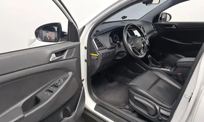 Hyundai Tucson 2016, 63878 км, за 7598.28 USD - фото 11