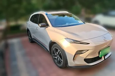MG ES5 2025, 16400 км, за 14242 USD